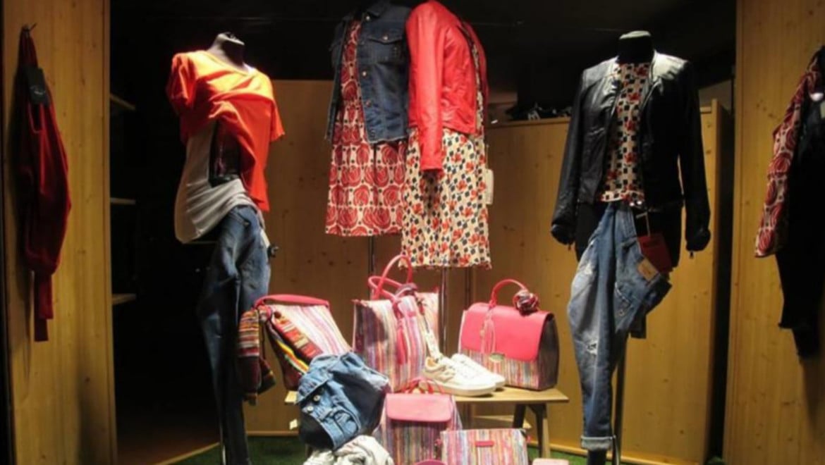 LADIN SPORTSWEAR & FASHION