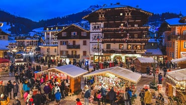 MOENA'S CHRISTMAS MARKETS