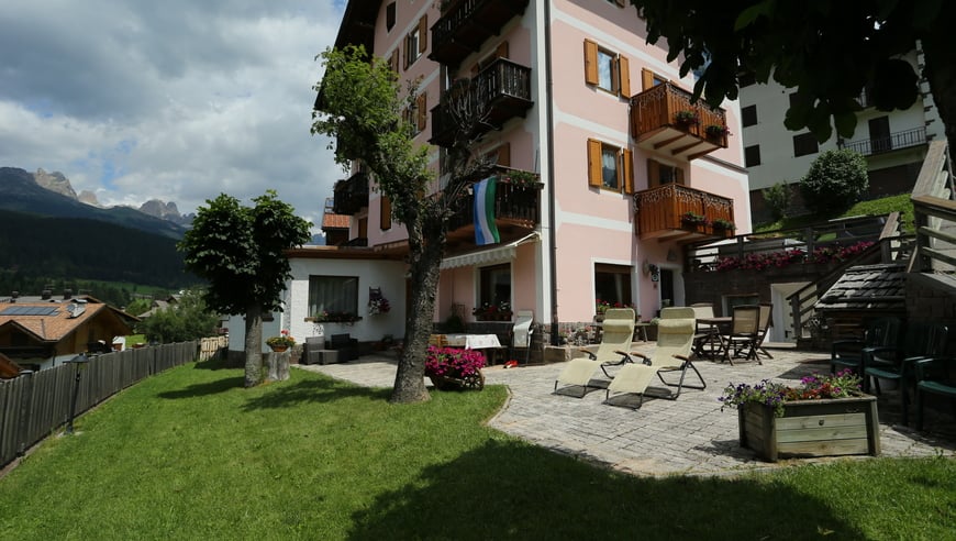 Garnì Miravalle*
