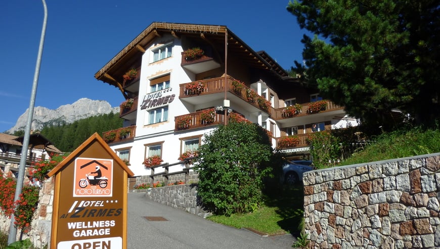 Hotel Zirmes***